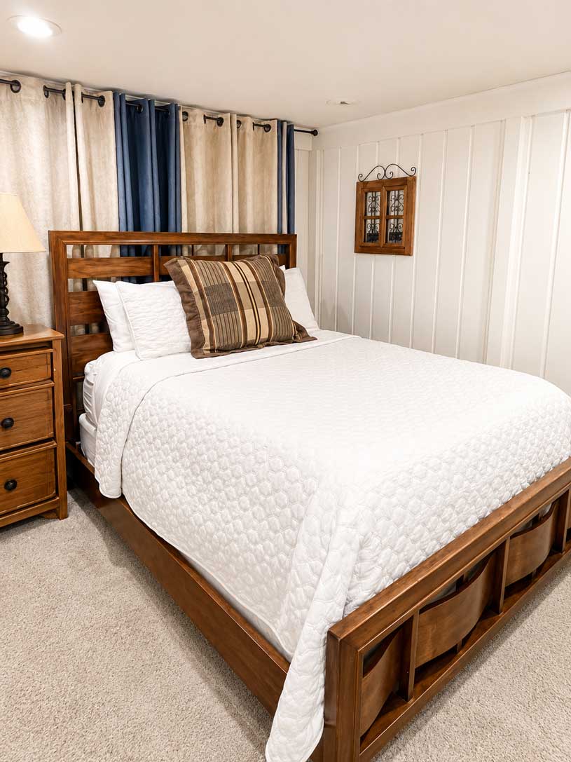 The Ivy Suite inside The Ranch House at Willowood Ranch featuring a comfortable queen bedroom with private bathroom.